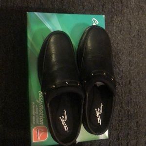 Easy Street Serenity Mule 6.5 M